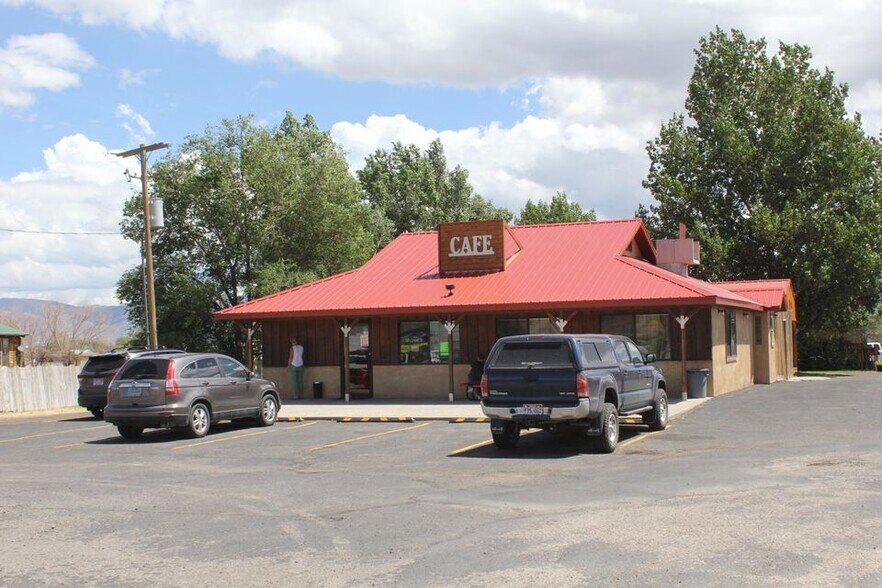 More Photos Of 339 S Highway 89, Circleville Hotel For Sale