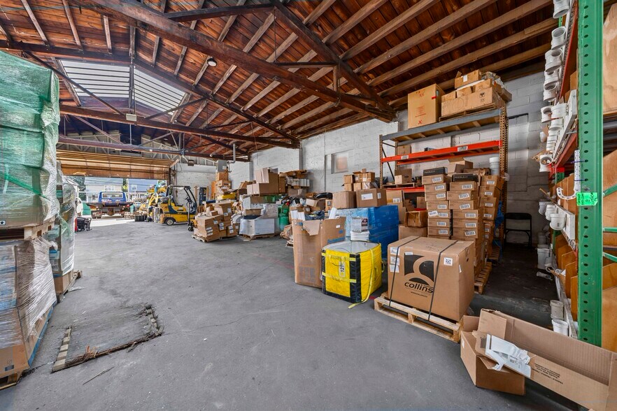 More Photos Of 245-247 Elizabeth Ave, Elizabeth Industrial For Lease