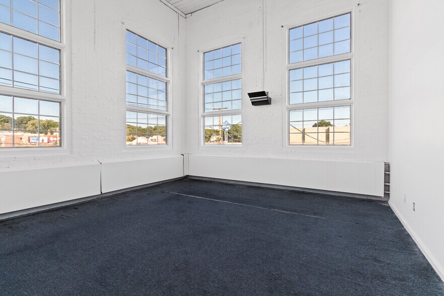 More Photos Of 114 Boston Post Rd, West Haven Medical For Lease