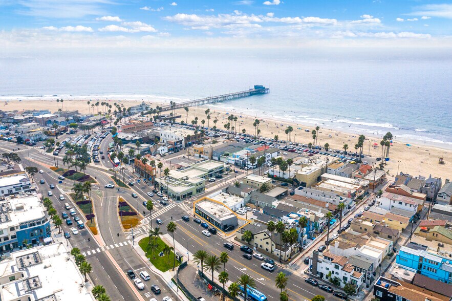 More Photos Of 2301-2307 W Balboa Blvd, Newport Beach Storefront For Lease