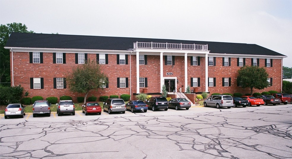 Primary Photo Of 910 N Shadeland Ave, Indianapolis Office For Lease