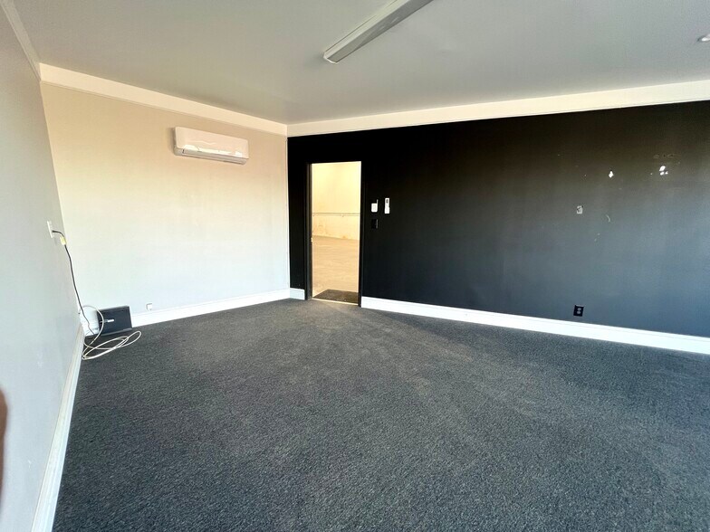 More Photos Of 6340 W 56th Ave, Arvada Warehouse For Lease