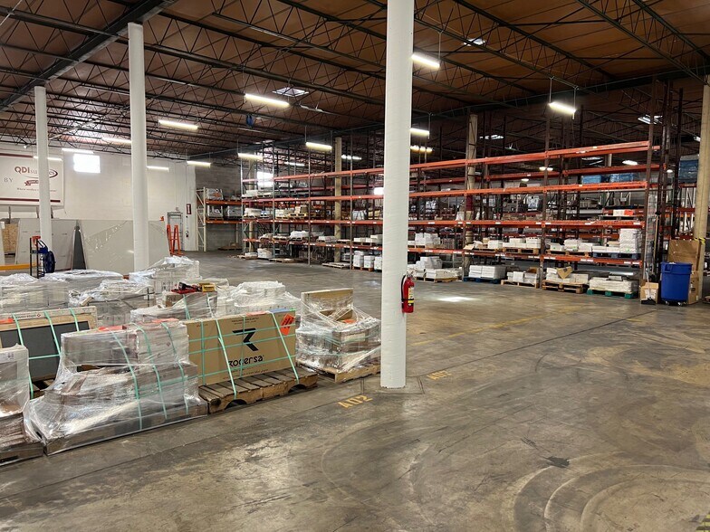 More Photos Of 2630 Andjon Dr, Dallas Distribution For Lease