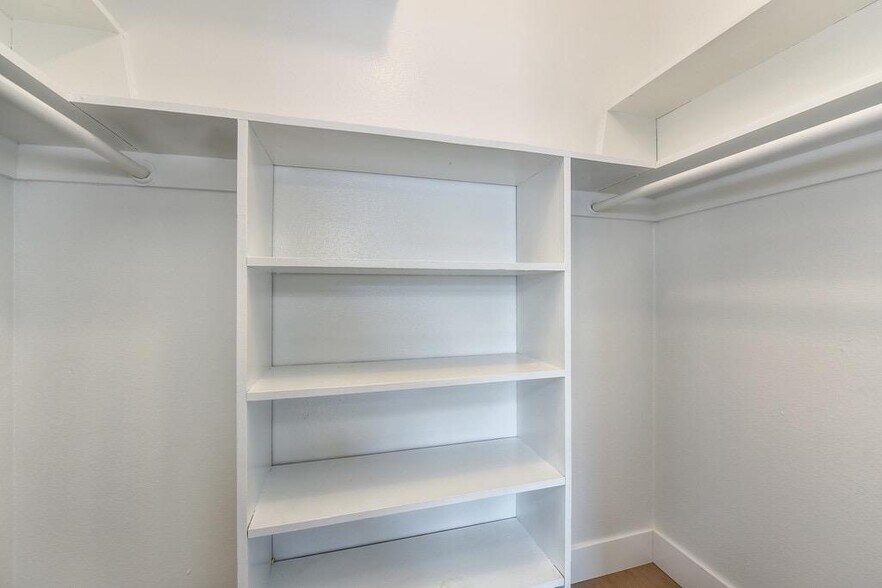 More Photos Of 5372 Garfield Ave, Sacramento Apartments For Sale