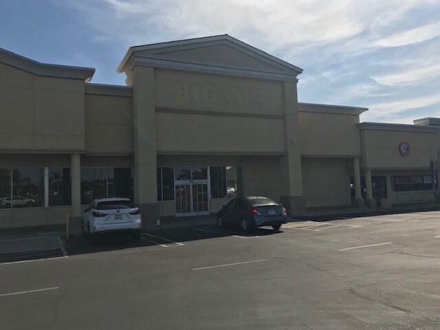 More Photos Of 406-498 W Shaw Ave, Clovis Unknown For Lease