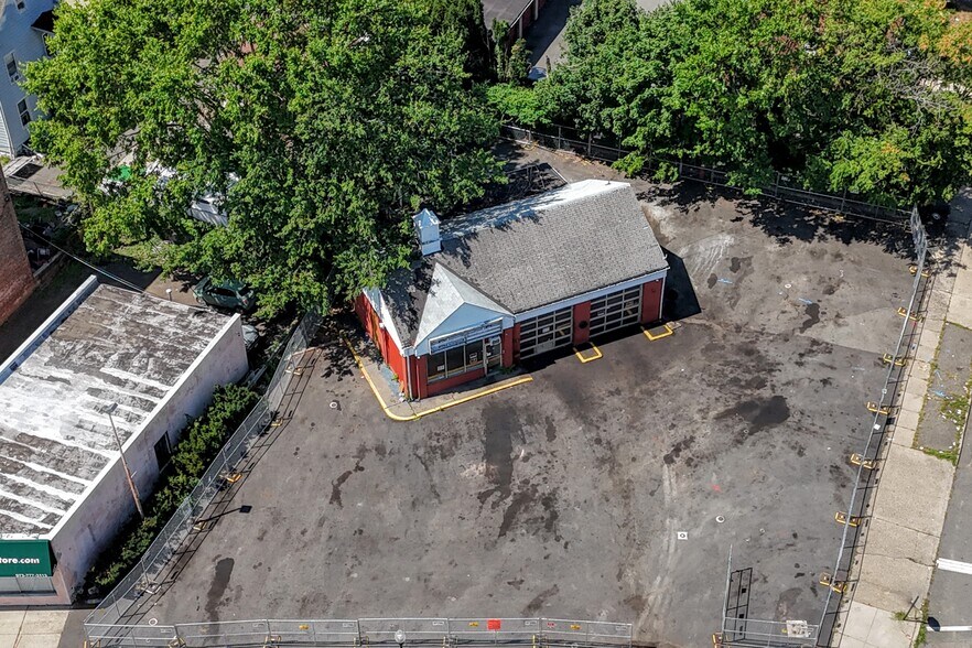 More Photos Of 1061-1065 Main Ave, Clifton Auto Repair For Sale