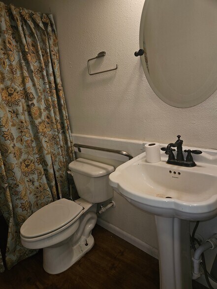 More Photos Of 10432 LeMoyne Blvd, Diberville Office For Sale