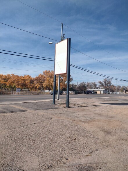 More Photos Of 1224 S Main St, Belen Freestanding For Lease