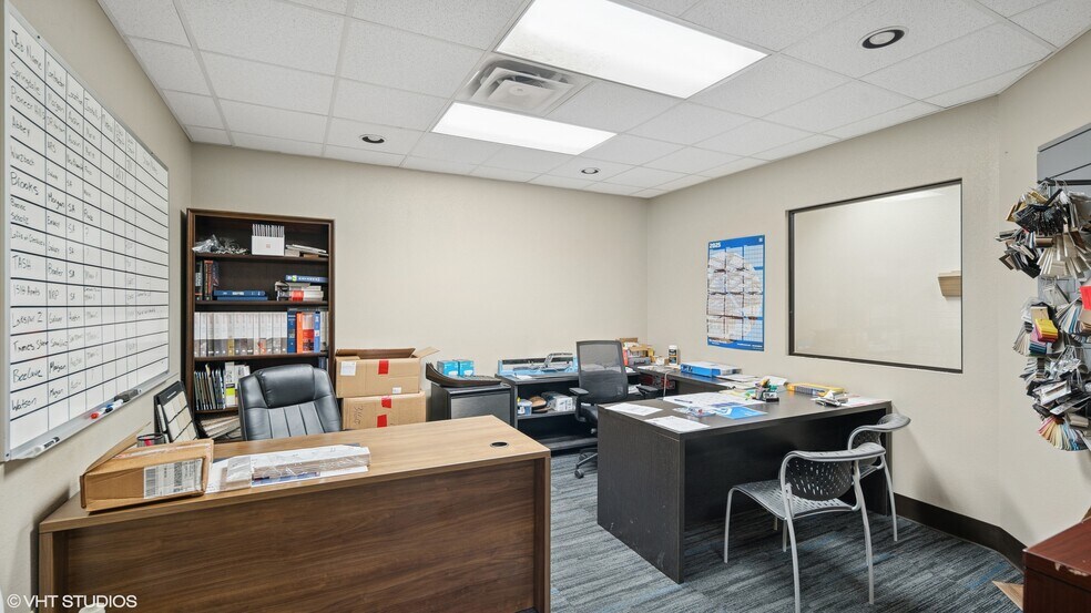 More Photos Of 4830 Whirlwind Dr, San Antonio Warehouse For Sale