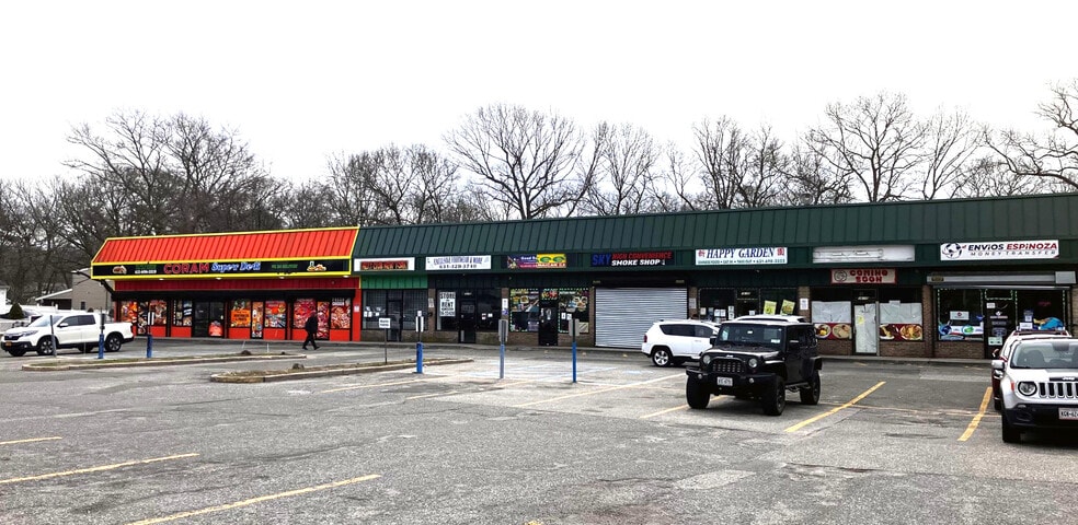 Primary Photo Of 16 Middle Country Rd, Coram Unknown For Lease