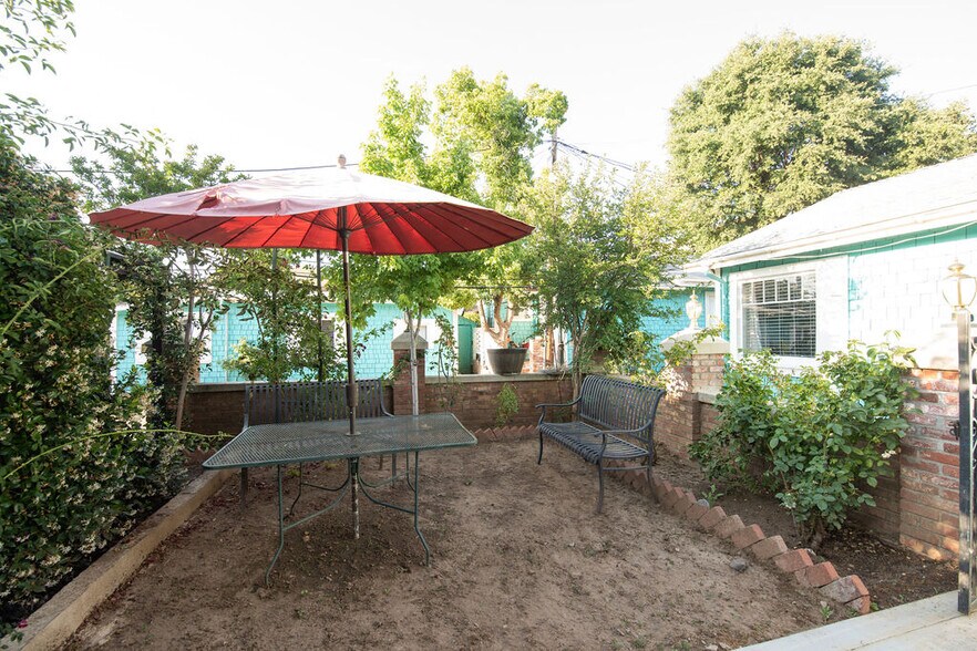 More Photos Of 18239 Main St, Jamestown Hotel For Sale