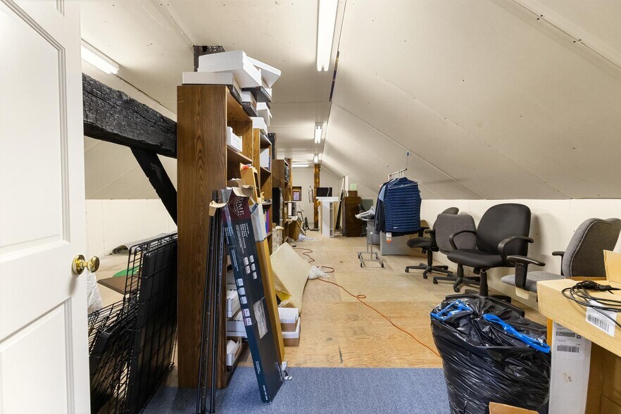 More Photos Of 7 Foster St, Wakefield Office For Sale