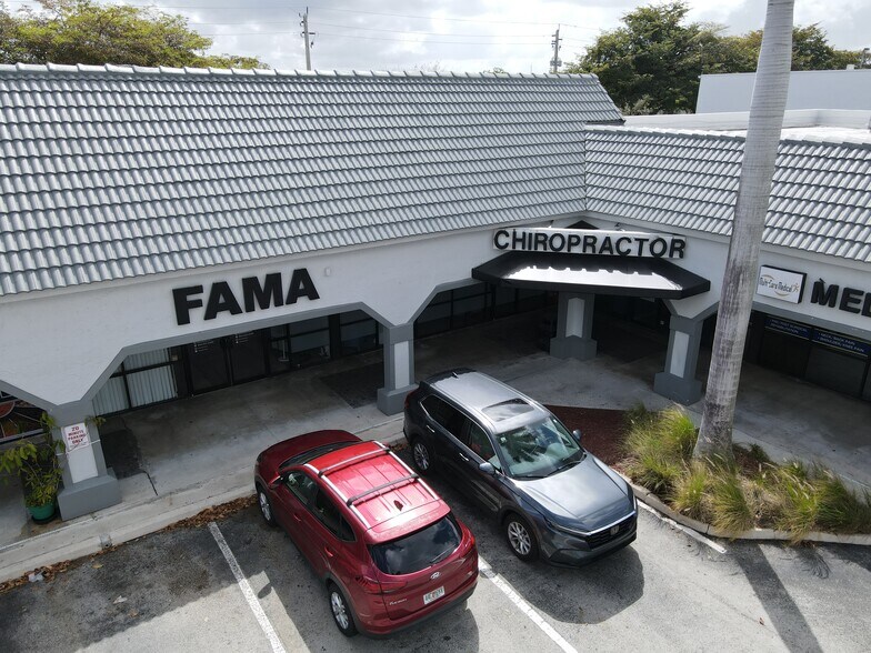 More Photos Of 11210-11300 Pines Blvd, Pembroke Pines Unknown For Lease