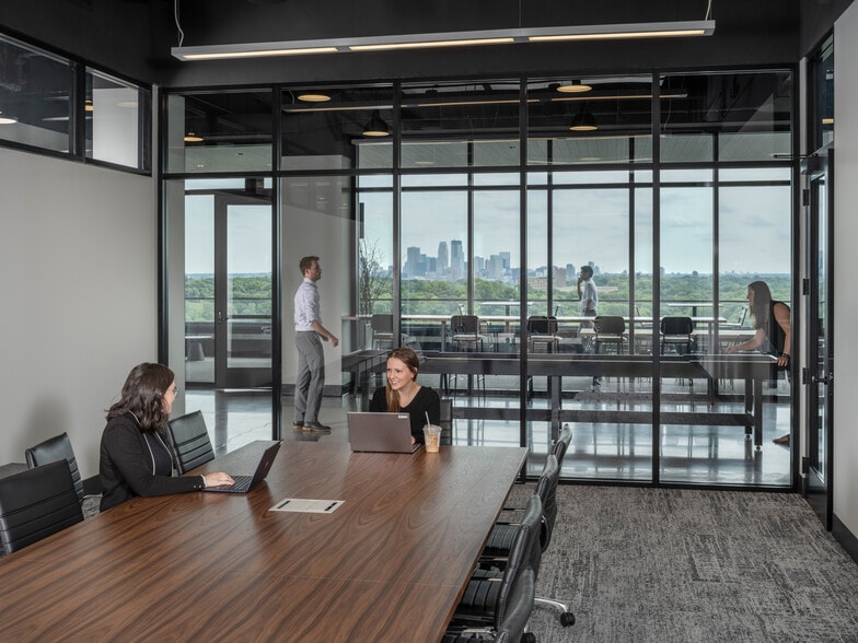 More Photos Of 1601 Utica Ave S, Minneapolis Office For Lease