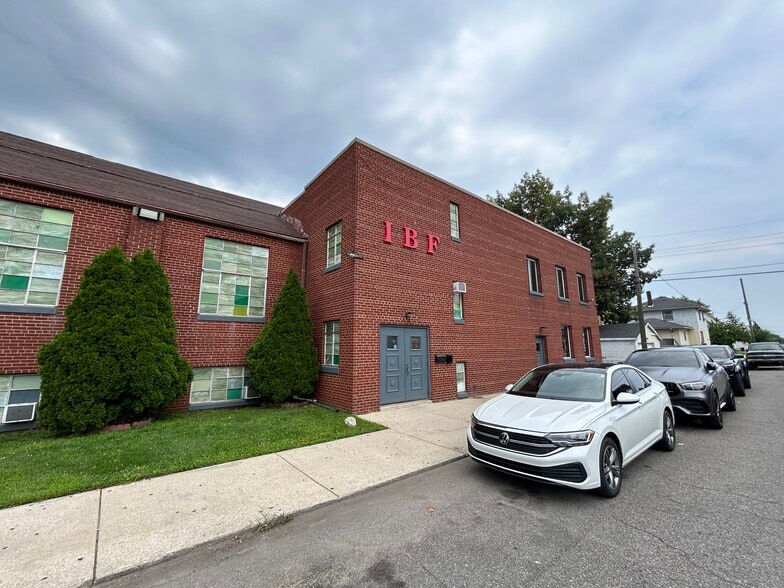 More Photos Of 4743 Northcote Ave, East Chicago Specialty For Sale