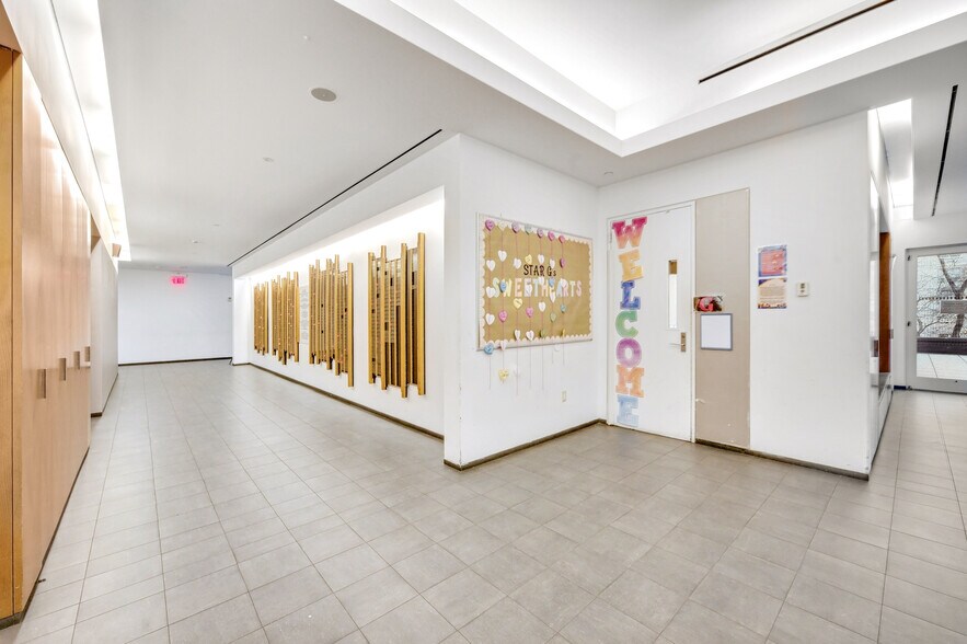 More Photos Of 180 Amsterdam Ave, New York Religious Facility For Lease