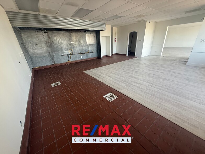 More Photos Of 1640 N El Camino Real, San Clemente Freestanding For Sale