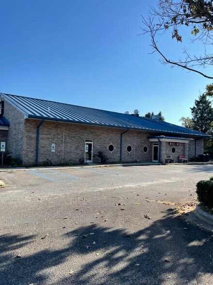 More Photos Of 2006 S Sterling St, Morganton Freestanding For Sale
