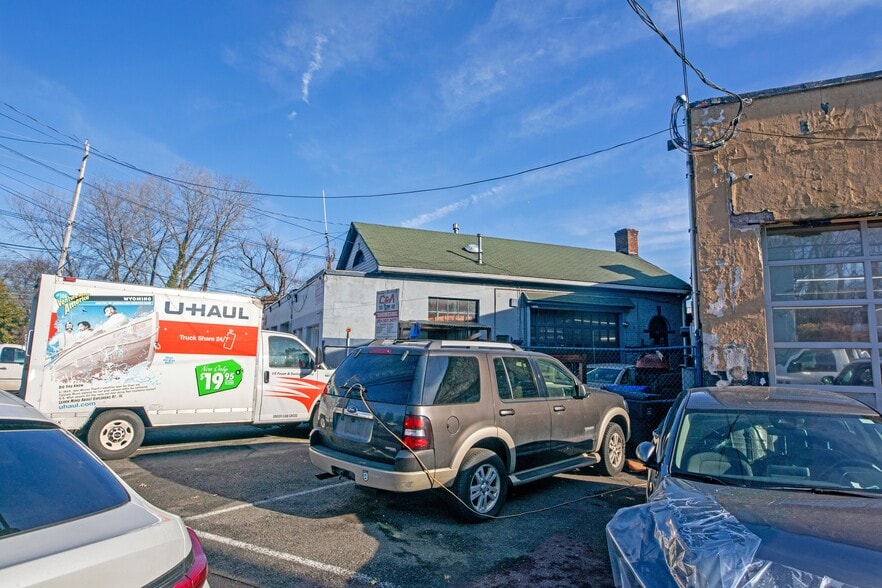 More Photos Of 238 W Forest Ave, Englewood Auto Repair For Sale