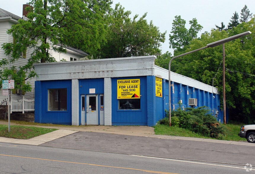 Primary Photo Of 99 Albany St, Cazenovia Freestanding For Lease