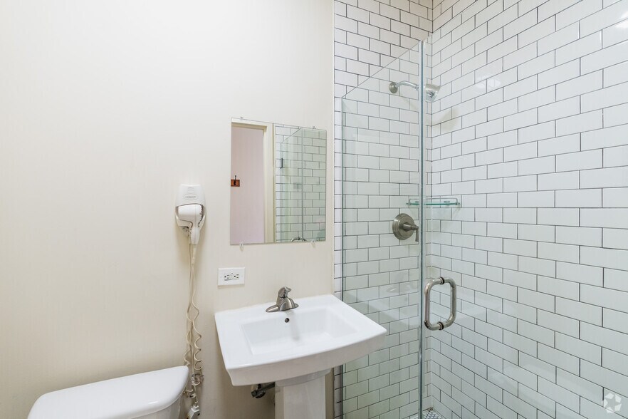 More Photos Of 611 Degraw St, Brooklyn Hotel For Sale