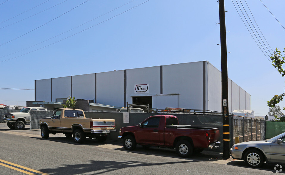 Primary Photo Of 302-304 Via Del Norte, Oceanside Warehouse For Lease