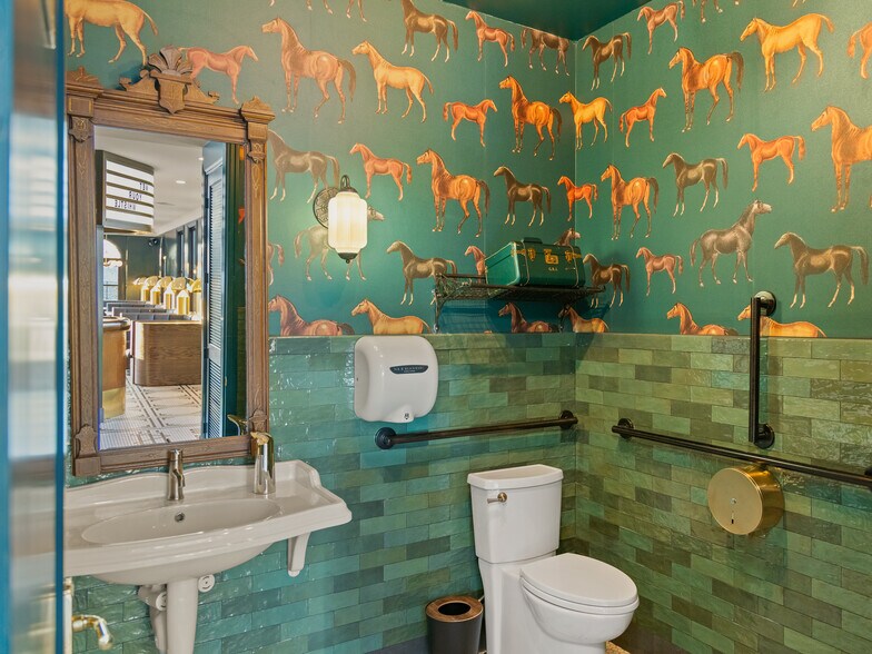 More Photos Of 5503 Main St, Ooltewah Flex For Sale