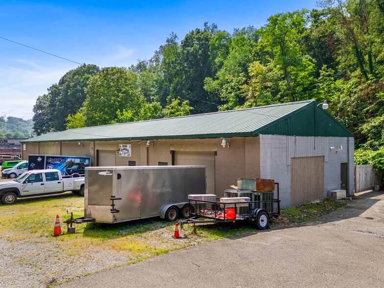 More Photos Of 2405 Mcneilly Ave, Pittsburgh Auto Repair For Sale