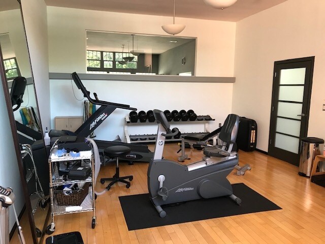 More Photos Of 7235-7237 Santa Monica Blvd, West Hollywood Loft Creative Space For Lease