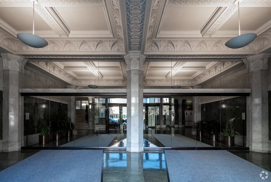 More Photos Of 400 S 4th St S, Minneapolis Office For Lease