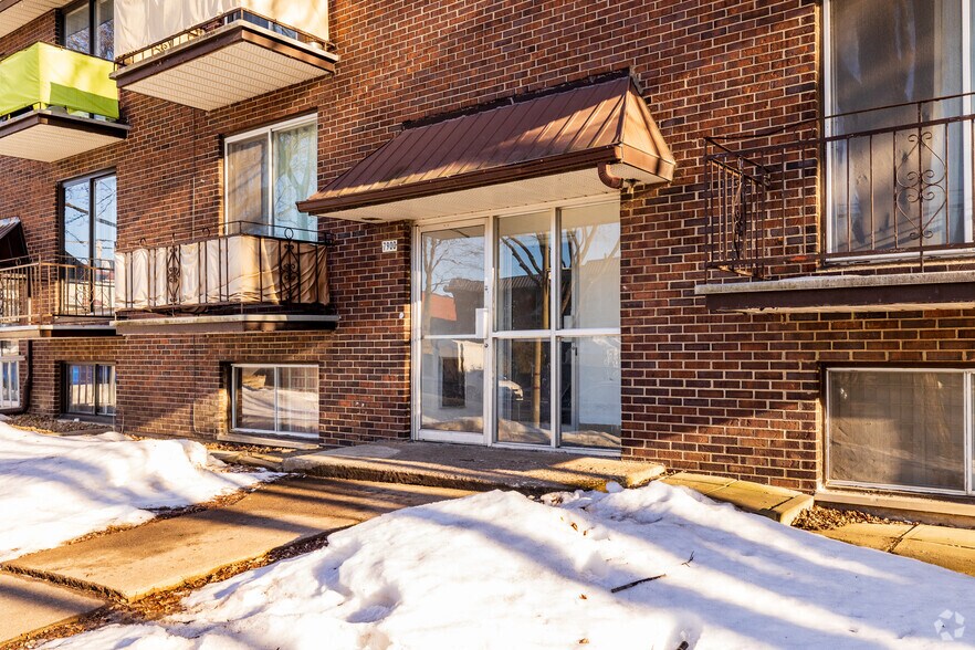 More Photos Of 7900-7910 Av René-Descartes, Montréal Apartments For Sale