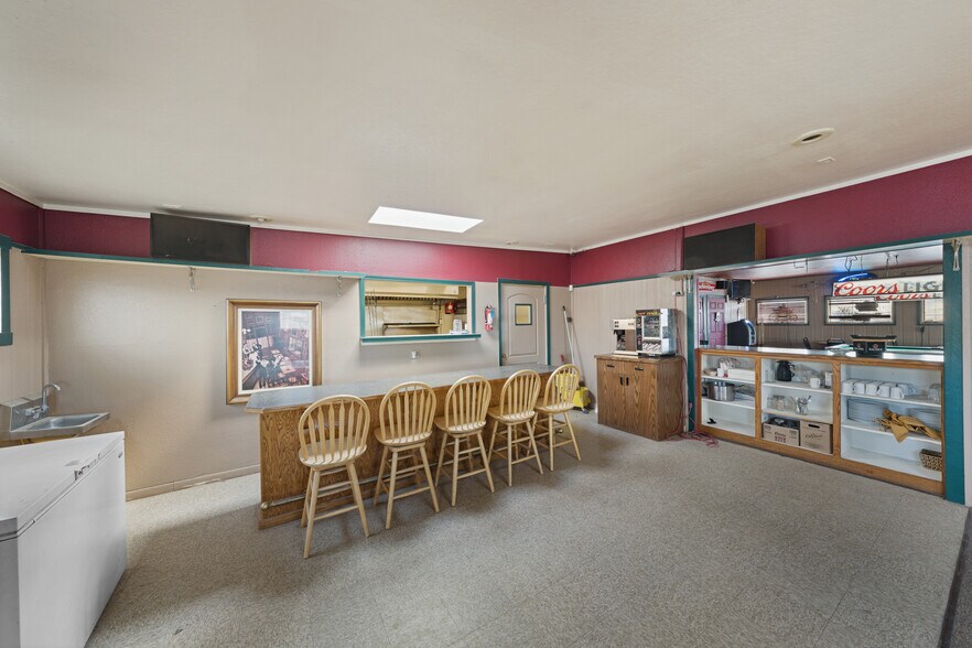 More Photos Of 6008 Frontage rd, Dayton General Retail For Sale