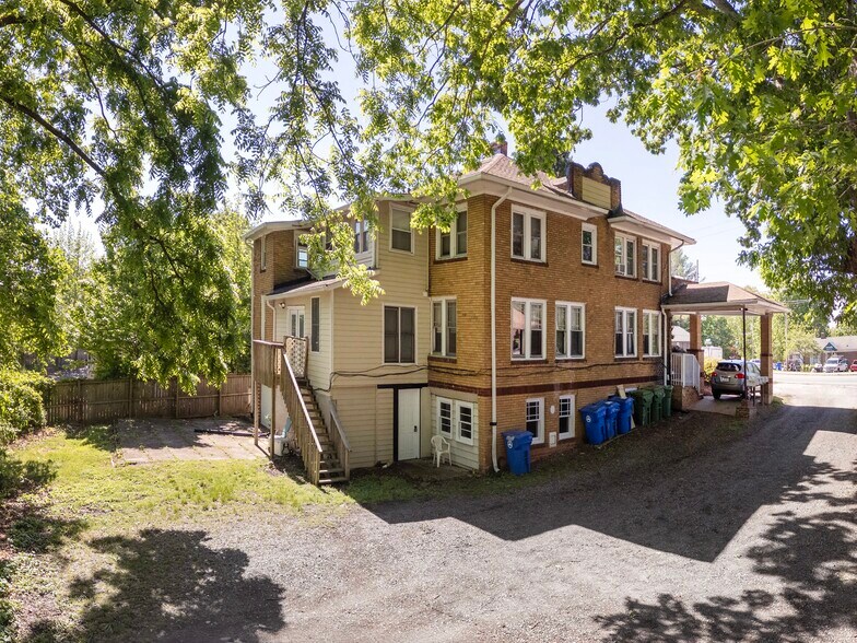 More Photos Of 891 Haywood Rd, Asheville Apartments For Sale