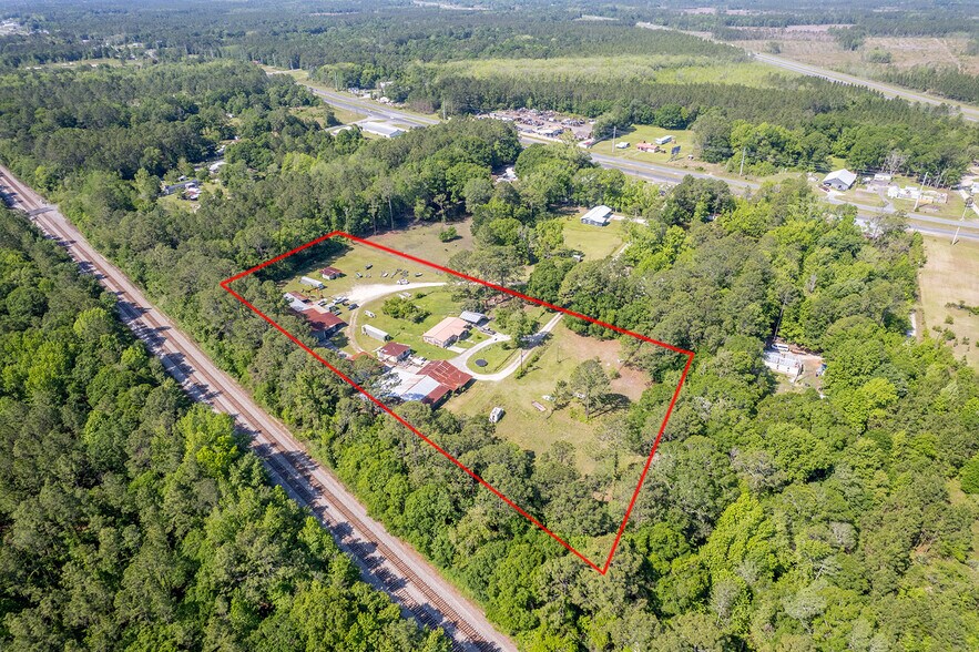 More Photos Of 2856 NE 187th St, Starke Manufacturing For Sale