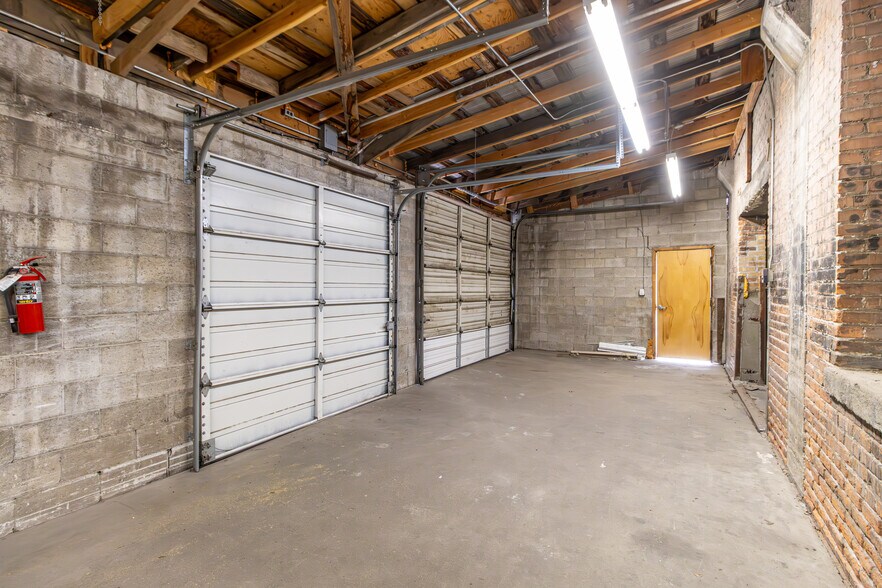 More Photos Of 902 S 1st Ave, Pocatello Distribution For Lease