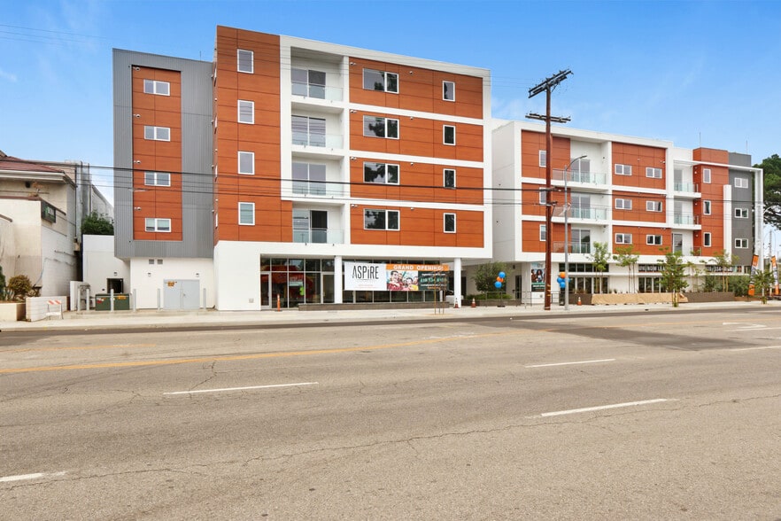 Primary Photo Of 18401 Nordhoff St, Northridge Apartments For Lease