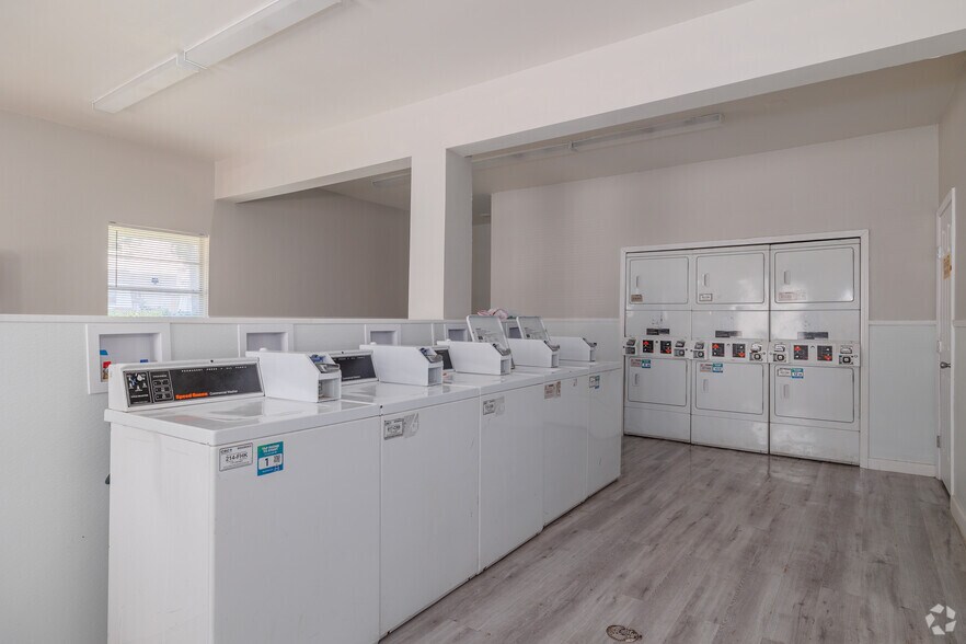 More Photos Of 5000 Summertree Dr, North Little Rock Apartments For Sale