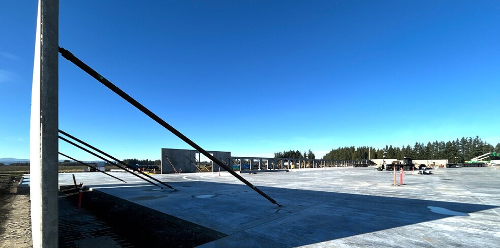 More Photos Of 2625 NE Huffman Rd, Hillsboro Distribution For Sale