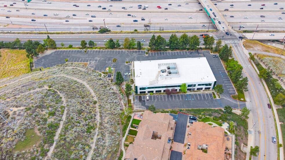More Photos Of 13800 Balboa Blvd, Sylmar Office For Lease