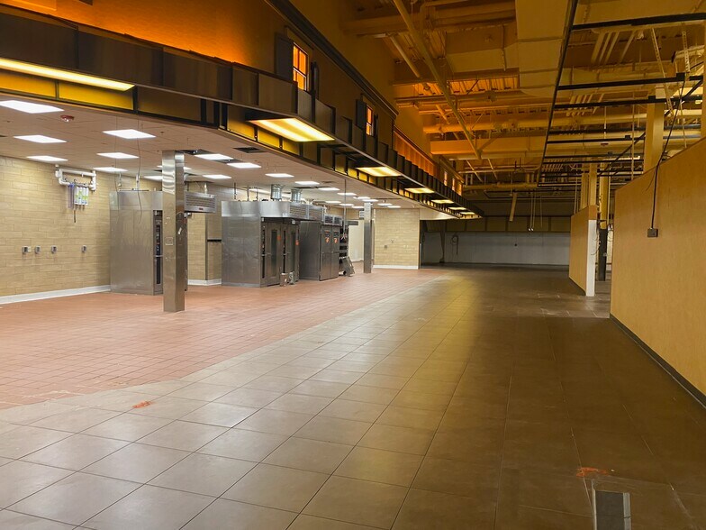 More Photos Of 1245 Worcester St, Natick General Retail For Lease