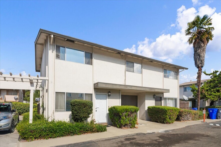 More Photos Of 22032 Arbor Ave, Hayward Apartments For Sale