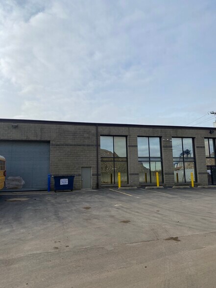 More Photos Of 436 Spencer St, Staten Island Warehouse For Sale