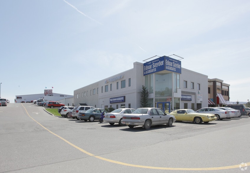 Primary Photo Of 2900 Plank Rd, Altoona Restaurant For Lease