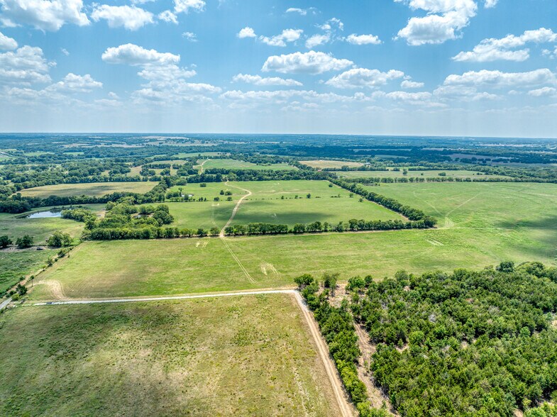 More Photos Of 606.51 Acres, Sherman Land For Sale