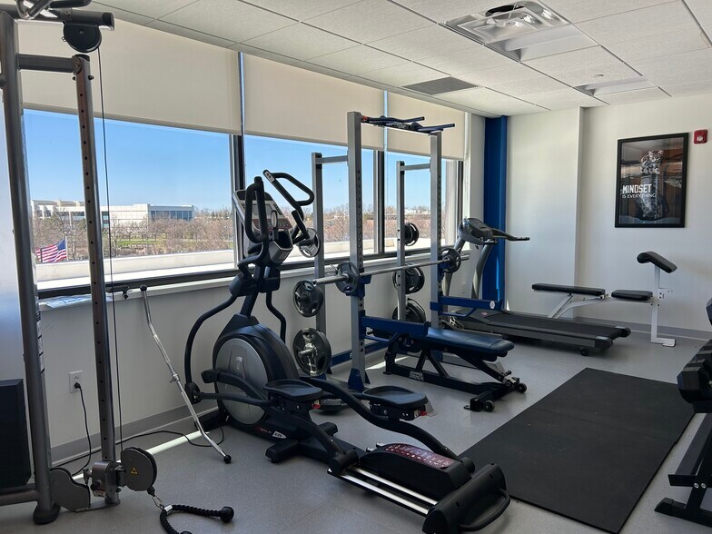 More Photos Of 120 Marina Dr, Rochester Medical For Lease