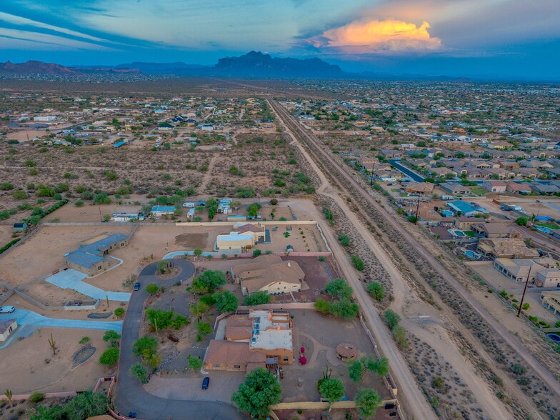 More Photos Of 10027 E Hillview St, Mesa Assisted Living For Sale