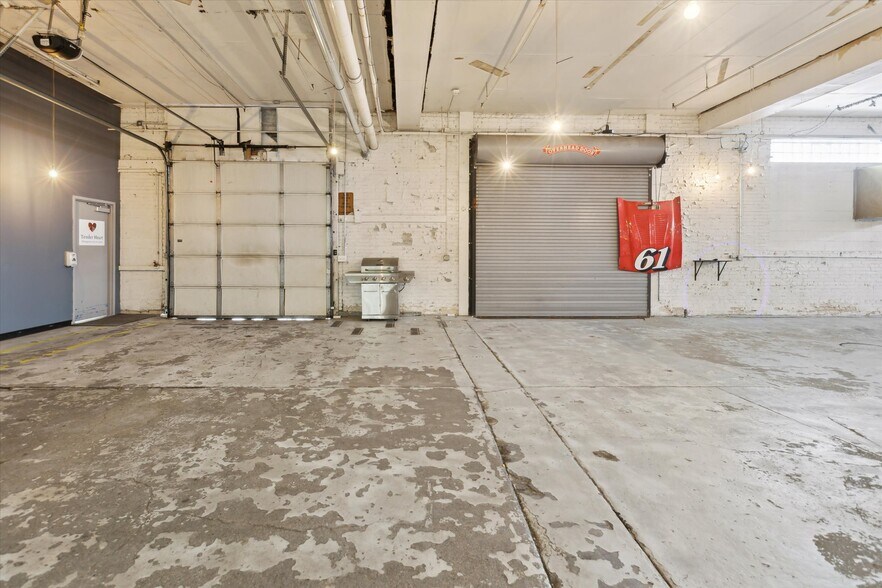 More Photos Of 315 3rd St, Bay City Self Storage For Sale