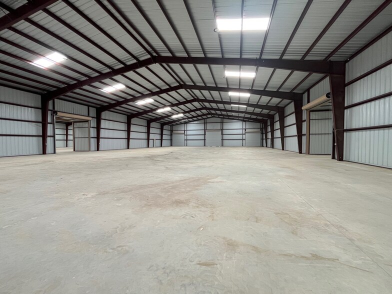 More Photos Of 8520 E Hwy 67, Alvarado Unknown For Lease