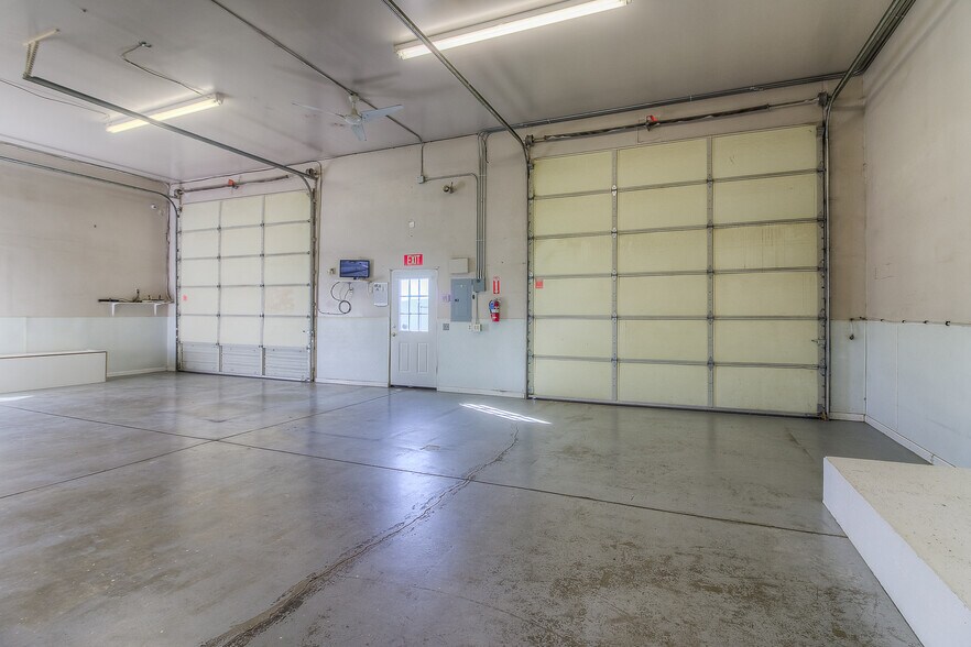 More Photos Of 2310 Terrace Heights Dr, Yakima Flex For Sale