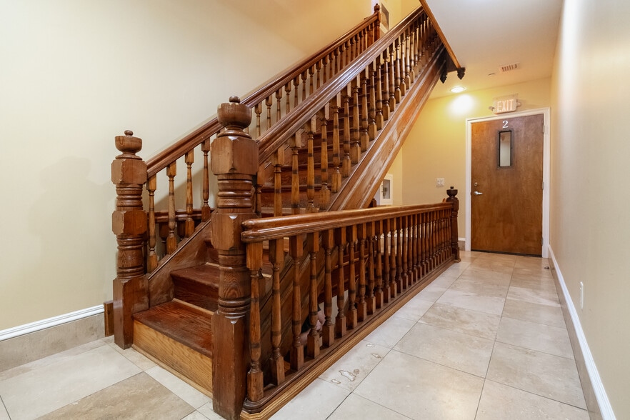 More Photos Of 45-47 Spring St, Ossining Apartments For Sale